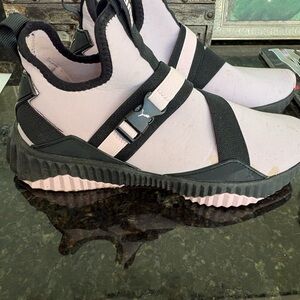 Puma Women's Athletic Shoes in Black and Light Pink